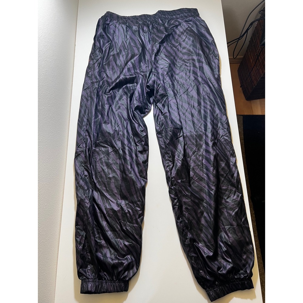 Nike Pants Womens Purple Medium Zebra Print Loose Fit Windbreaker Icon Clash - Picture 7 of 7
